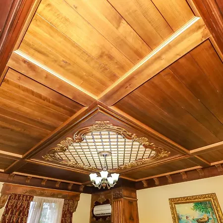 Brilant Antik Center Tirana