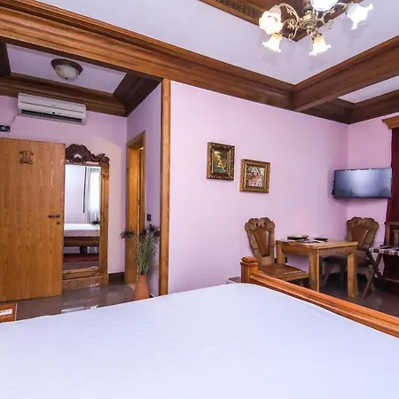 Brilant Antik Center Hotel Tirana