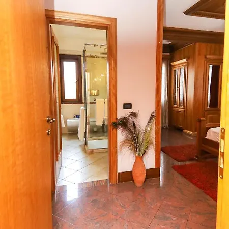 Brilant Antik Center 4* Tirana