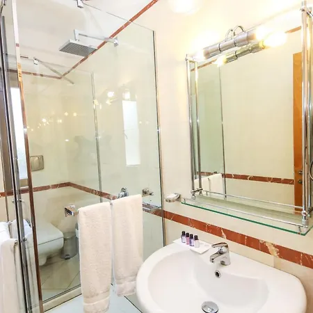 Brilant Antik Center Hotel Tirana