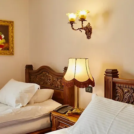 Hotel Brilant Antik Center Tirana