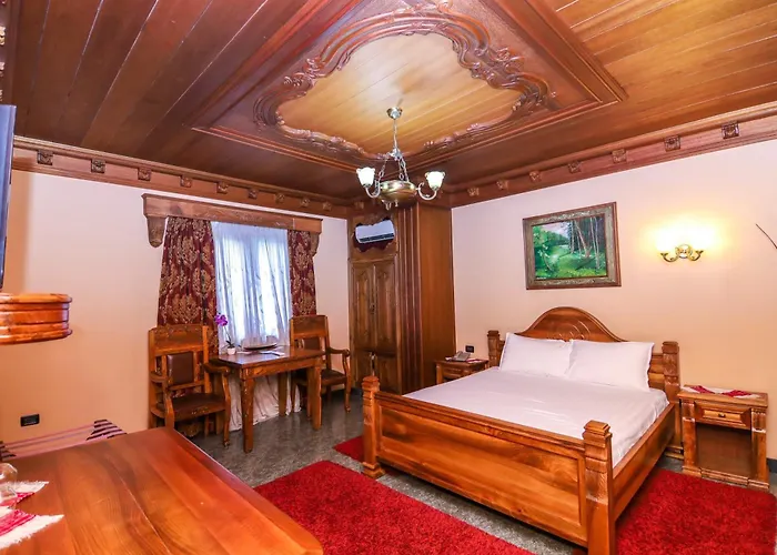 Brilant Antik Center Szálloda 4*