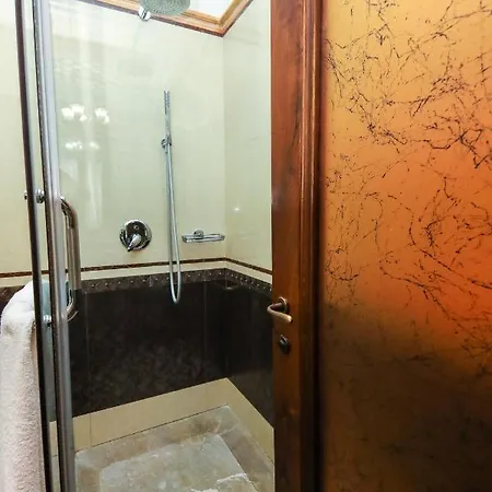 Brilant Antik Center 酒店 4*