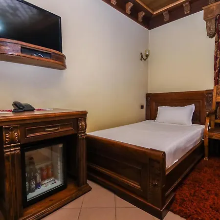 Brilant Antik Center