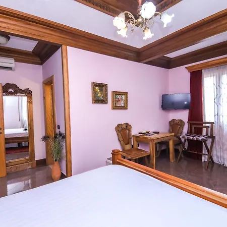 酒店 Brilant Antik Center