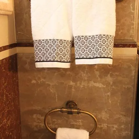 Hotell Brilant Antik Center