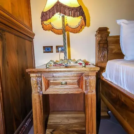 Hotell Brilant Antik Center Tirana