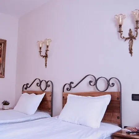 Hotell Brilant Antik Center