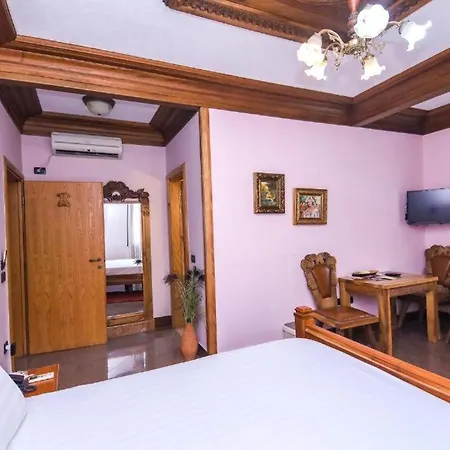 Hotell Brilant Antik Center 4*