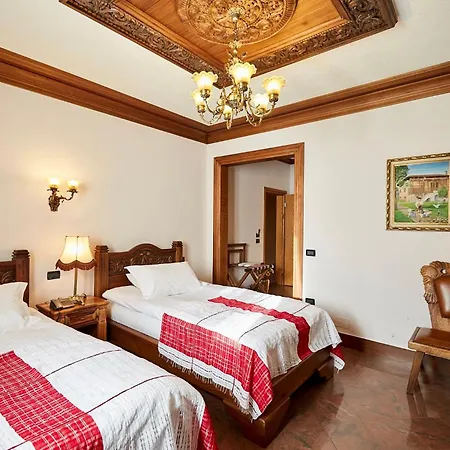Brilant Antik Center Hotell Tirana