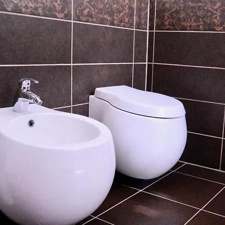 Hotell Brilant Antik Center Tirana