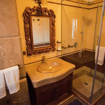 Hotell Brilant Antik Center Tirana