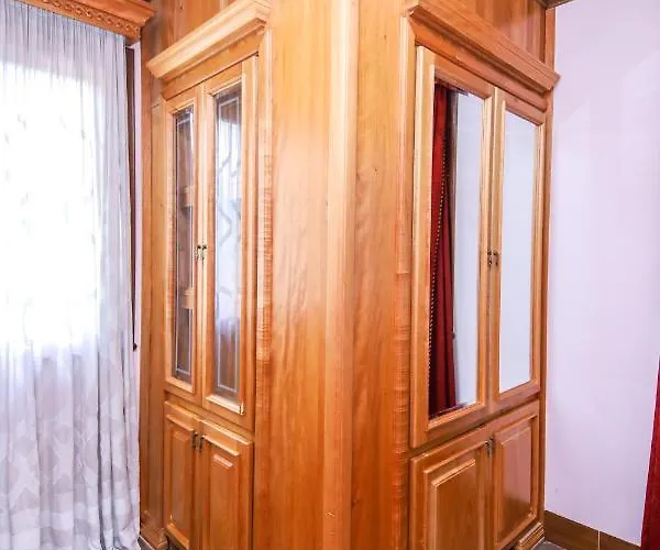 מלון Brilant Antik Center 4*