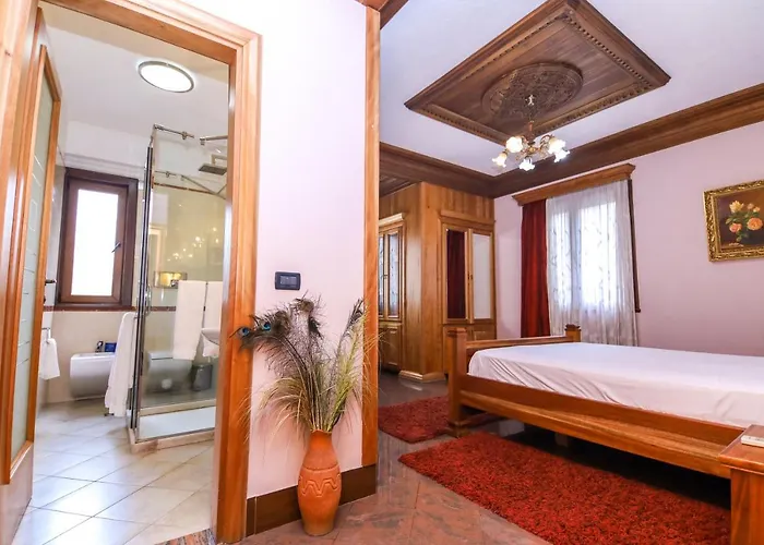 מלון Brilant Antik Center