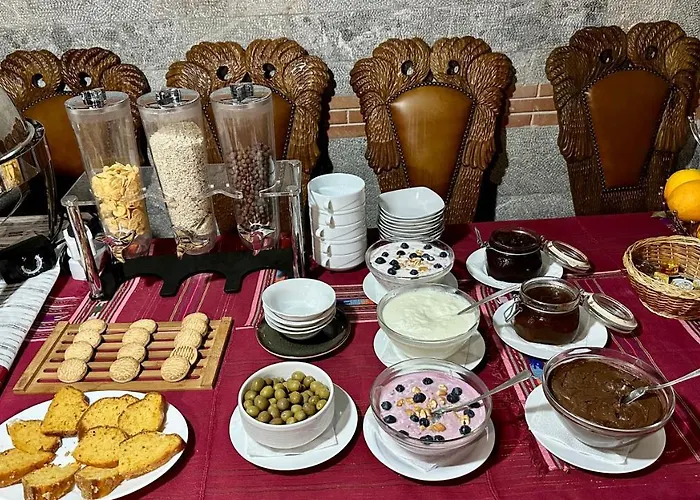 מלון Brilant Antik Center 4*