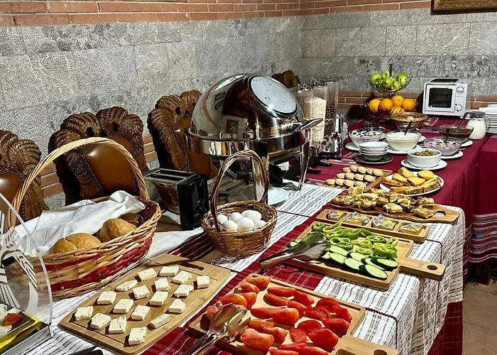 Brilant Antik Center טיראנה