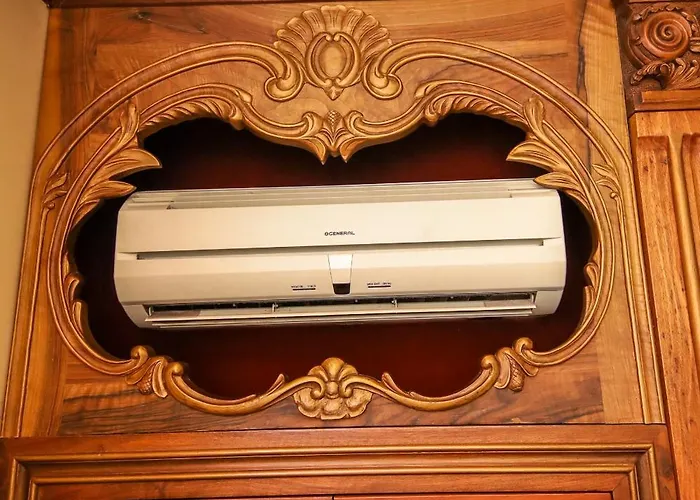 Hotel Brilant Antik Center 4*