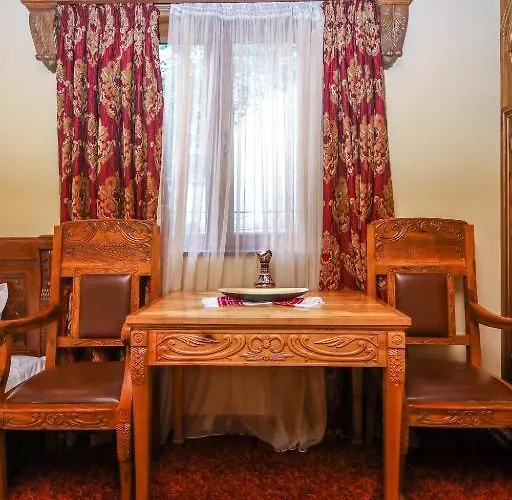 Hotel Brilant Antik Center 4*